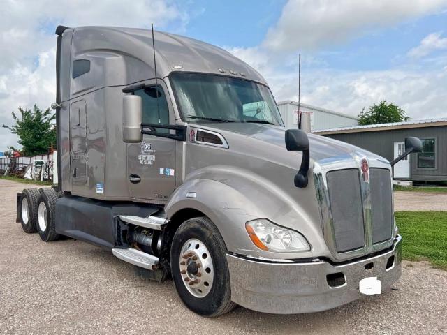  Salvage Kenworth Constructi