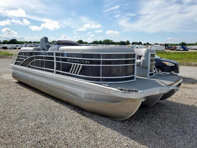  Salvage Bennington Marine Pontoon