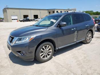  Salvage Nissan Pathfinder