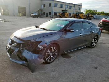 Salvage Nissan Maxima