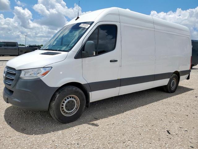  Salvage Mercedes-Benz Sprinter