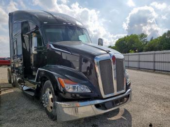  Salvage Kenworth Constructi