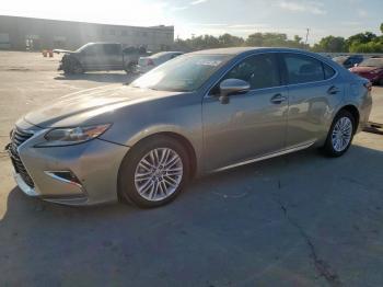  Salvage Lexus Es