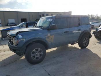  Salvage Ford Bronco