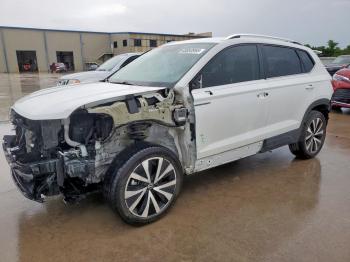  Salvage Volkswagen Taos