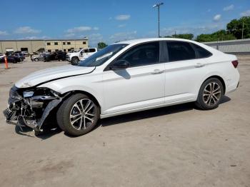  Salvage Volkswagen Jetta