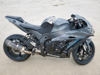  Salvage Kawasaki Zx1002
