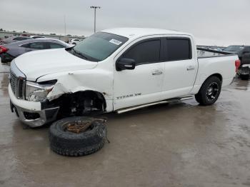  Salvage Nissan Titan