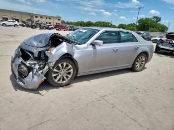 Salvage Chrysler 300