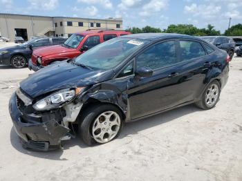  Salvage Ford Fiesta