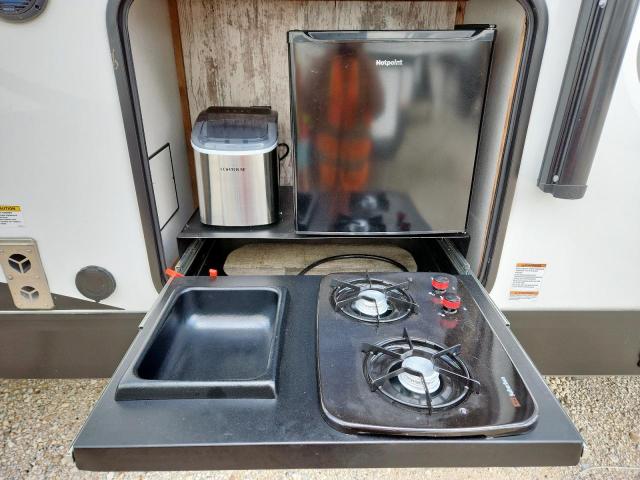 Cherokee Grey Wolf Image 6