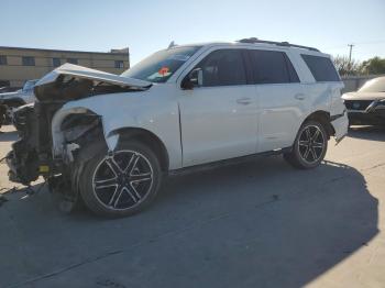  Salvage Ford Expedition
