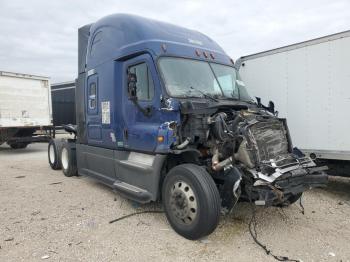  Salvage Freightliner Cascadia 1