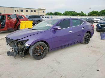  Salvage Nissan Maxima