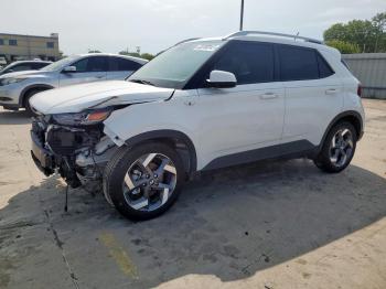  Salvage Hyundai VENUE