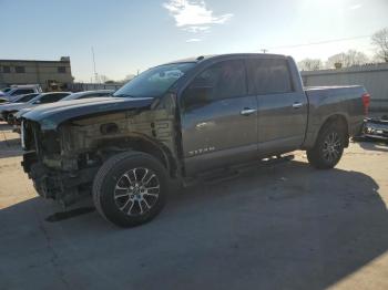  Salvage Nissan Titan