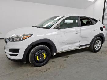  Salvage Hyundai TUCSON