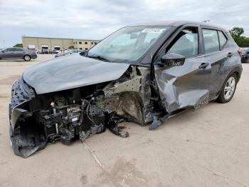 Salvage Nissan Kicks