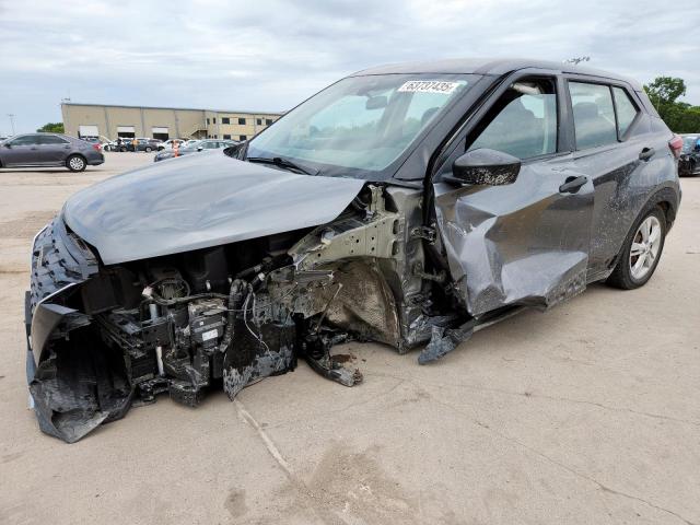  Salvage Nissan Kicks