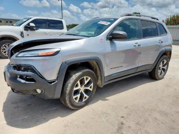  Salvage Jeep Cherokee