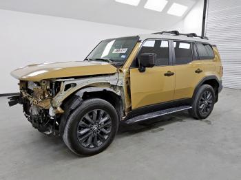  Salvage Toyota Land Cruis