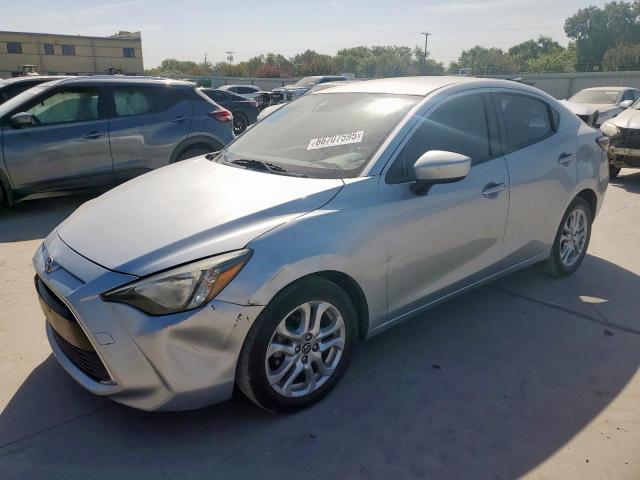  Salvage Toyota Yaris