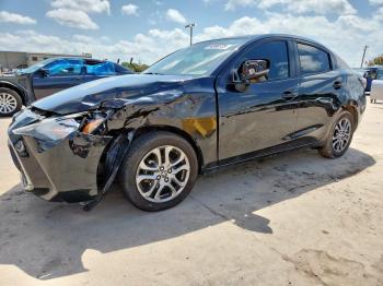  Salvage Toyota Yaris