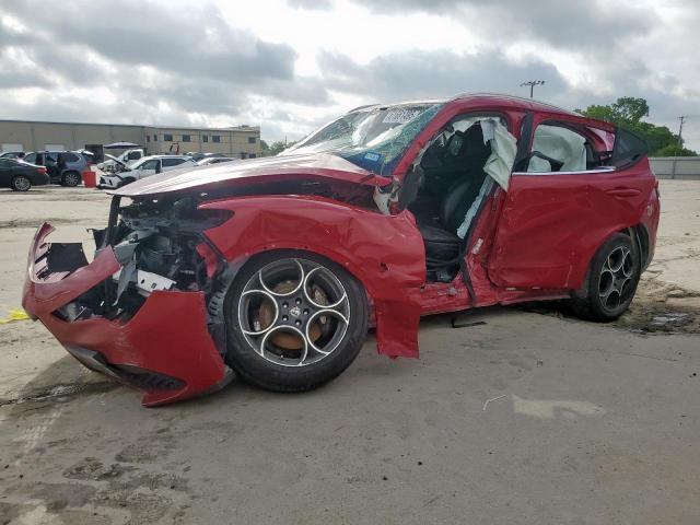  Salvage Alfa Romeo Stelvio
