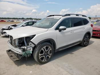  Salvage Subaru Ascent