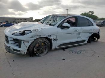  Salvage Porsche Macan
