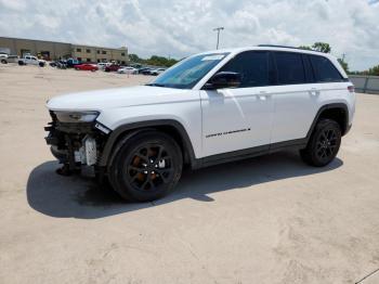  Salvage Jeep Grand Cherokee