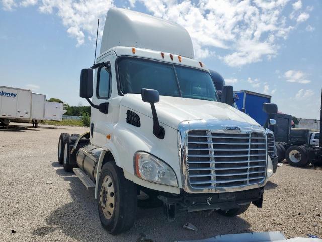  Salvage Freightliner Cascadia