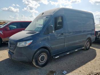  Salvage Mercedes-Benz Sprinter