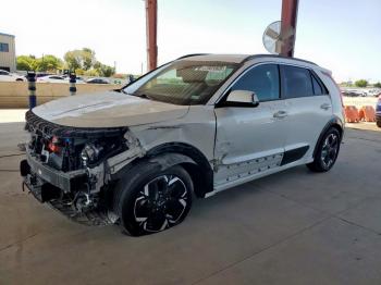  Salvage Kia Niro