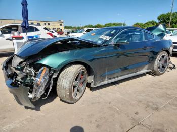  Salvage Ford Mustang