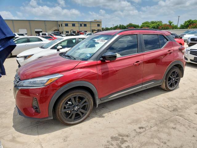  Salvage Nissan Kicks