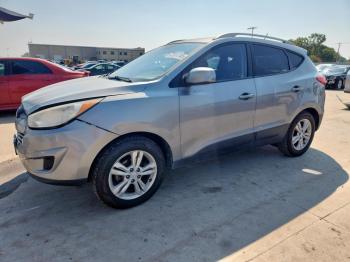  Salvage Hyundai TUCSON