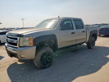  Salvage Chevrolet Silverado K1500