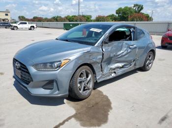  Salvage Hyundai VELOSTER