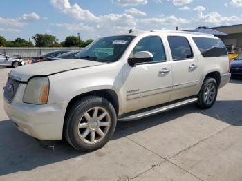  Salvage GMC Yukon