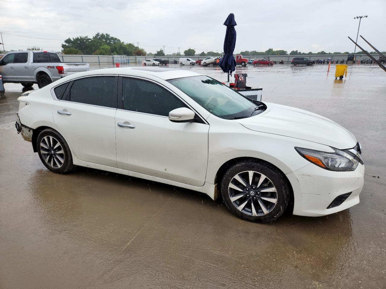 Nissan Altima 2.5 Image 3