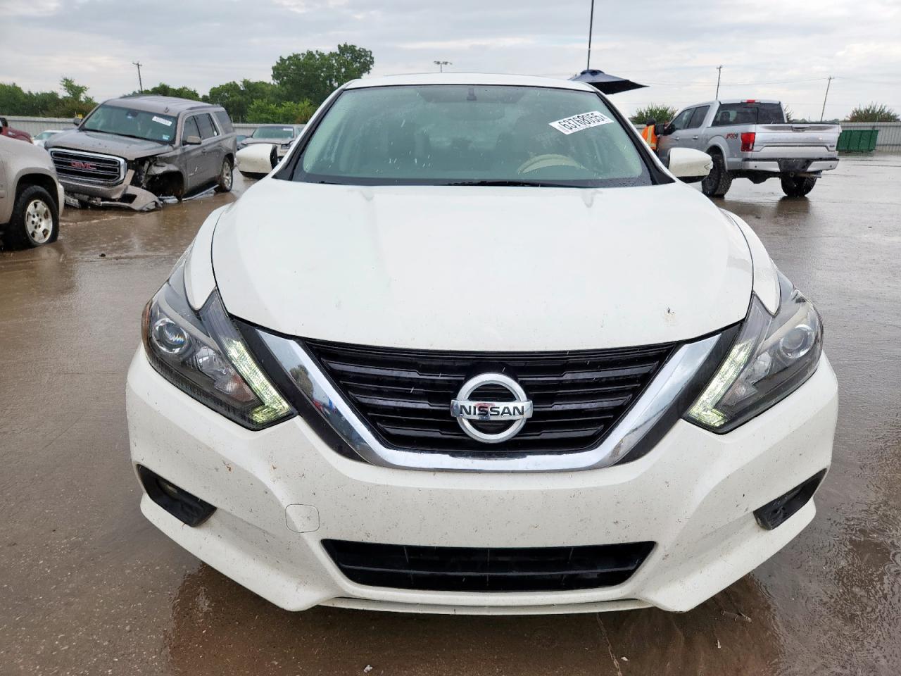 Nissan Altima 2.5 Image 2