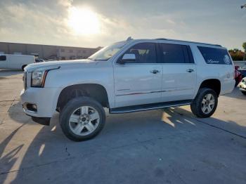  Salvage GMC Yukon