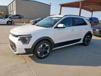  Salvage Kia Niro