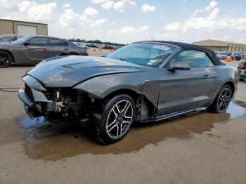  Salvage Ford Mustang