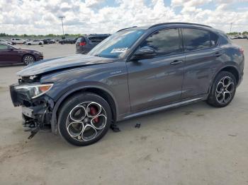  Salvage Alfa Romeo Stelvio