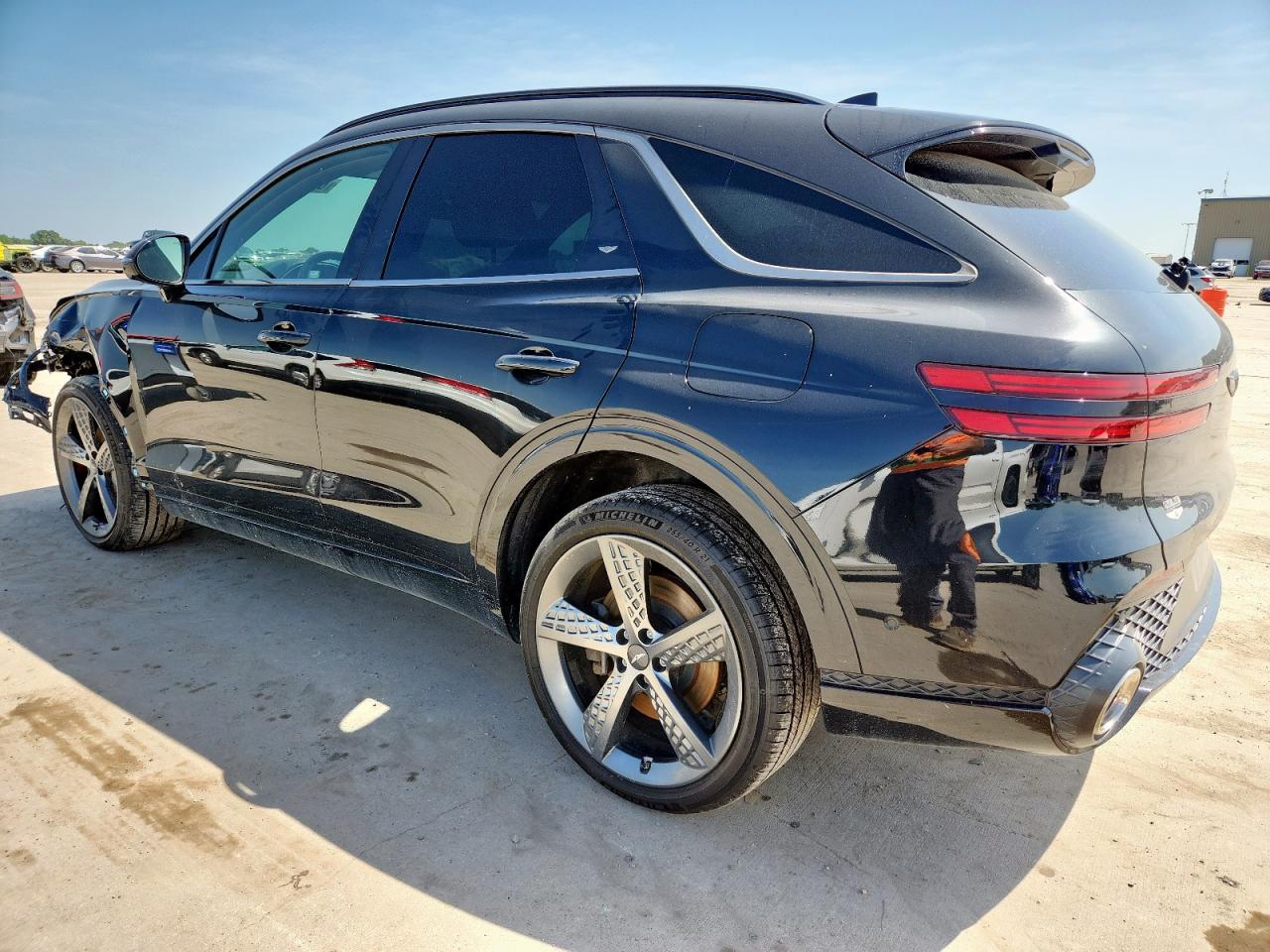 Genesis Gv70 Base Base Image 5