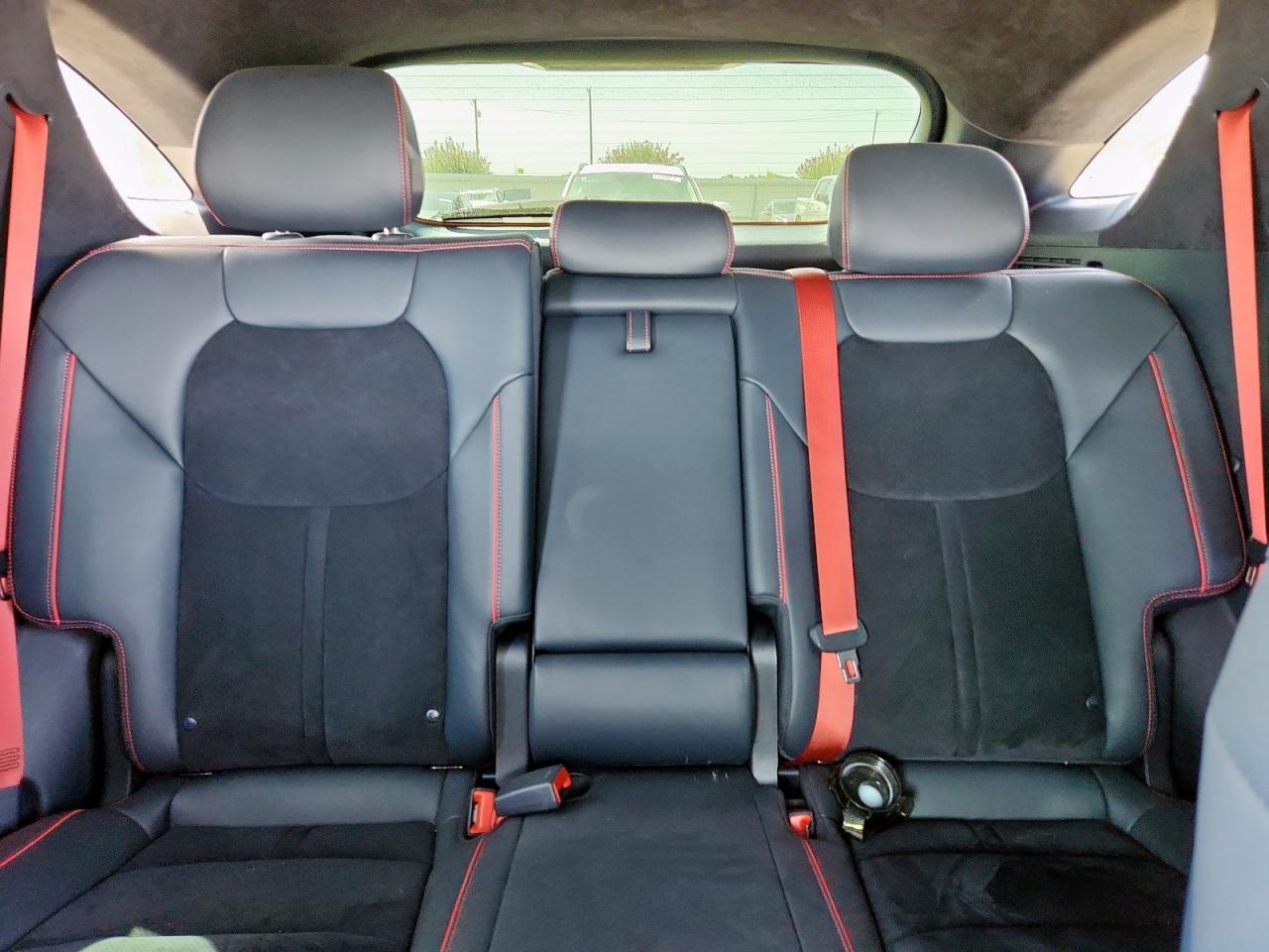 Genesis Gv70 Base Base Image 9