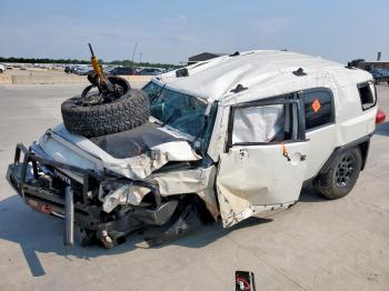  Salvage Toyota FJ Cruiser