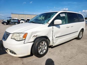  Salvage Chrysler Minivan